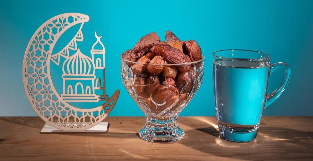 Distributing Dates in Ramadan